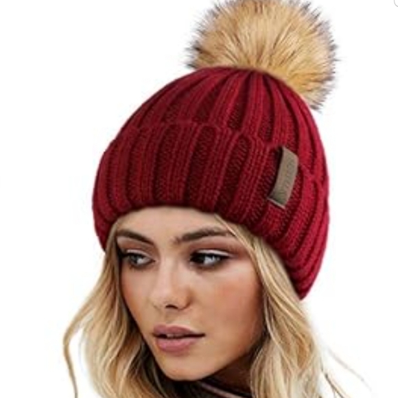 FURTALK  Women Winter Knitted Beanie hat with faux fur pom - Picture 1 of 7